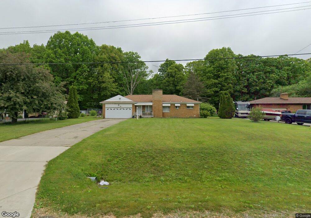 3164 Martharose Ct, Flint, MI 48504 - photo 1