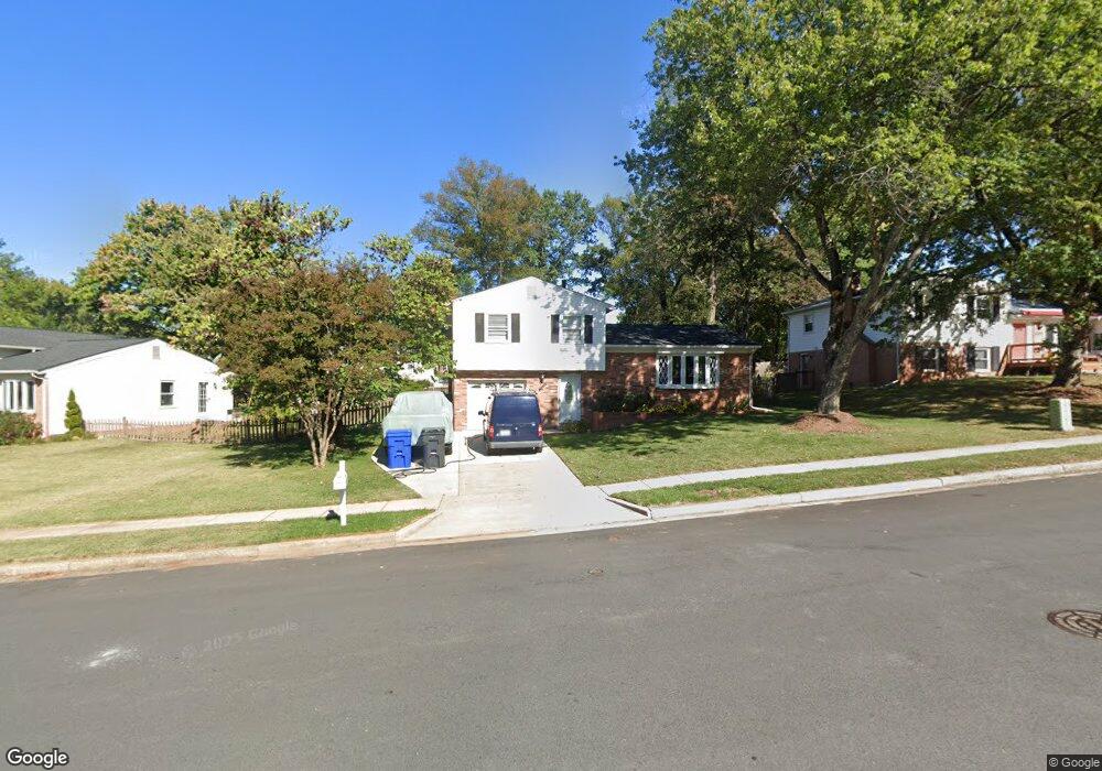 13522 Pennsboro Dr, Chantilly, VA 20151 - photo 1