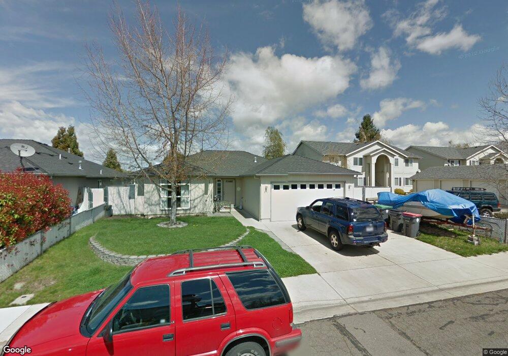 851 Columbine Way, Central Point, OR 97502 - photo 1