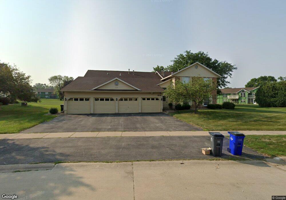 3819 Summerfield Ln NE unit A, Cedar Rapids, IA 52402 - photo 1