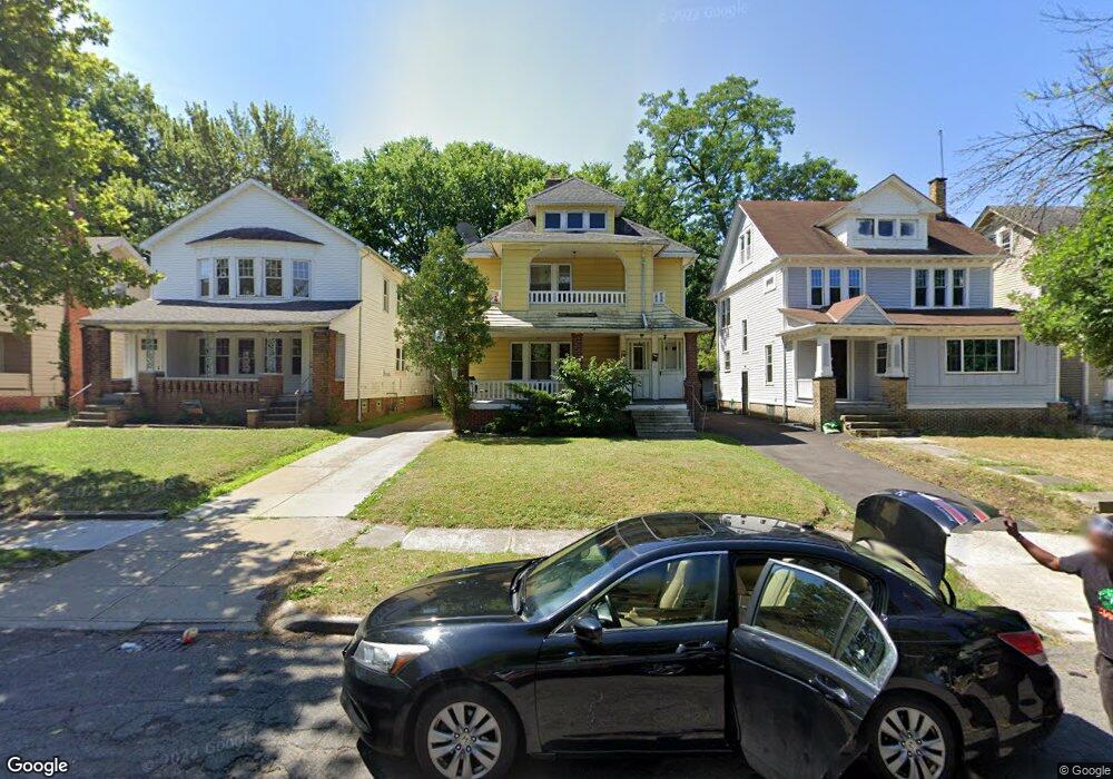3420 Beechwood Ave, Cleveland, OH 44118 - photo 1