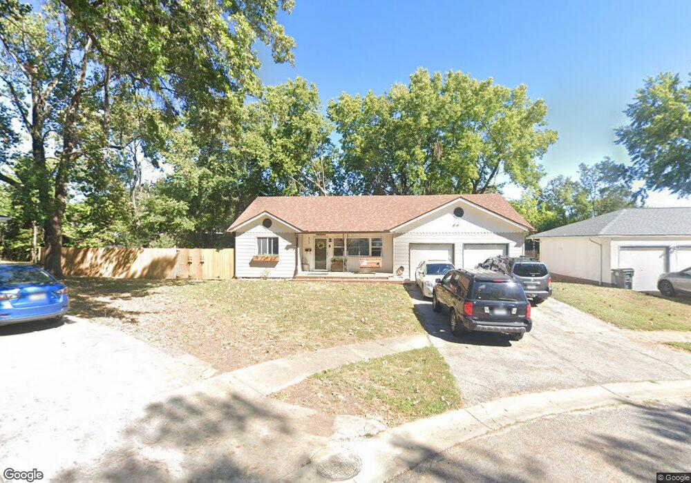 810 NW North Summit Cir, Blue Springs, MO 64015 - photo 1