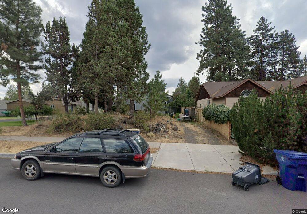 3 SE Cleveland Ave, Bend, OR 97702 - photo 1