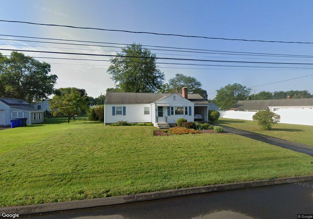 11 Jackson St, Windsor Locks, CT 06096 - photo 1