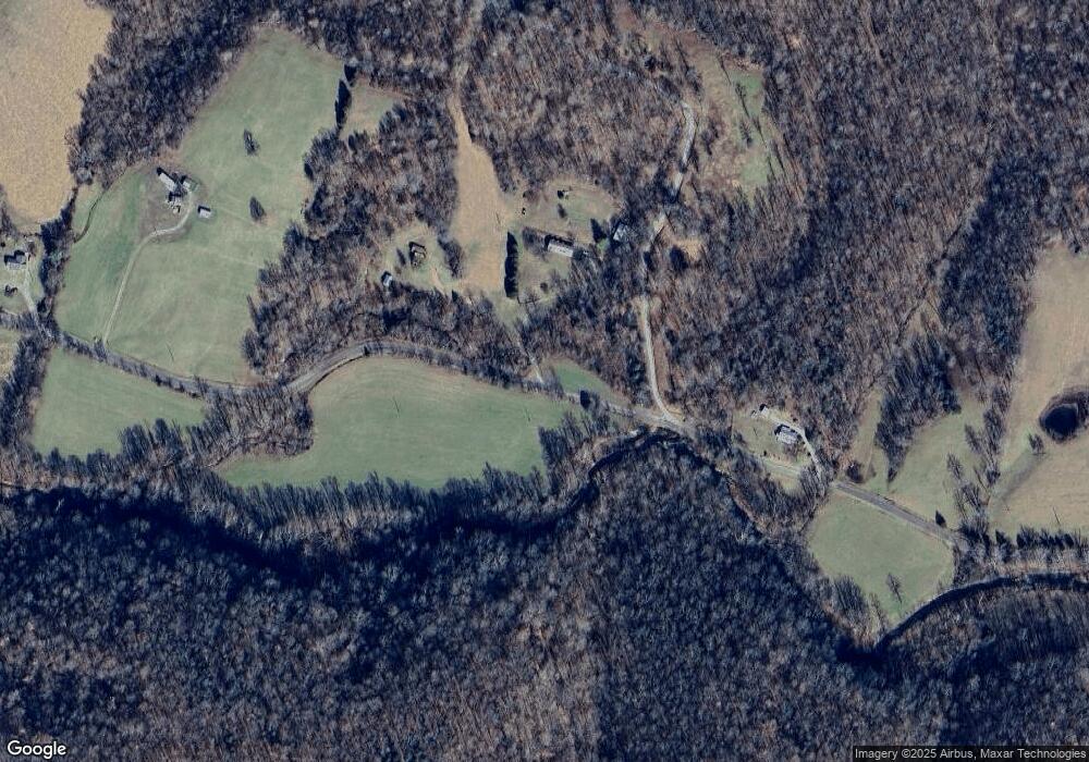 5032 Long Branch Rd, Tennessee Ridge, TN 37178 - photo 1