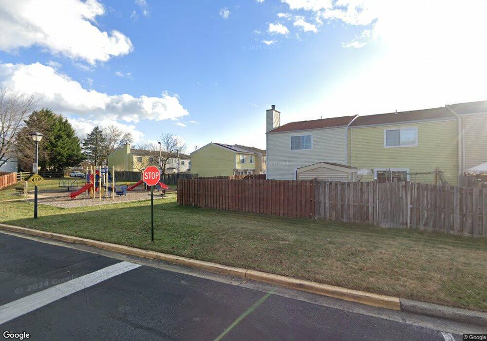 11821 Ashbrook Ct, Germantown, MD 20876 - photo 1