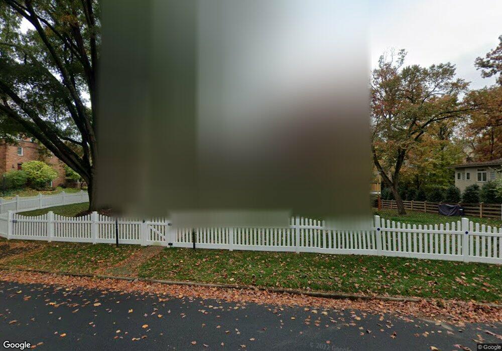 1102 Randolph Rd, McLean, VA 22101 - photo 1