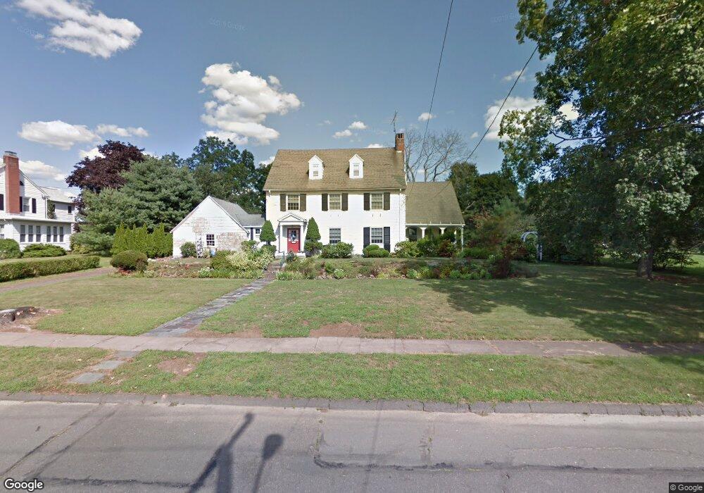 720 Ridge Rd, Middletown, CT 06457 - photo 1