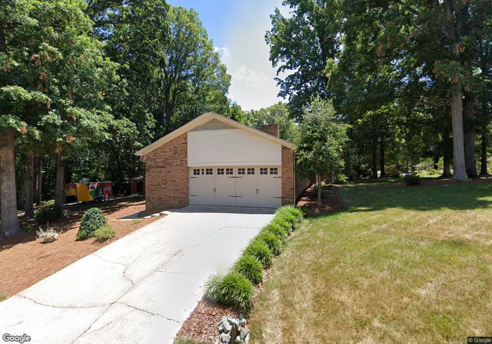 1109 Hayes Dr, Asheboro, NC 27205 - photo 1