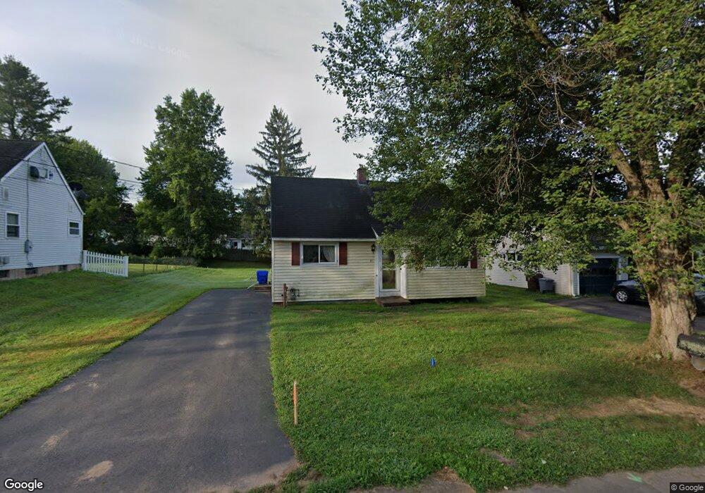 33 Yale Dr, Enfield, CT 06082 - photo 1