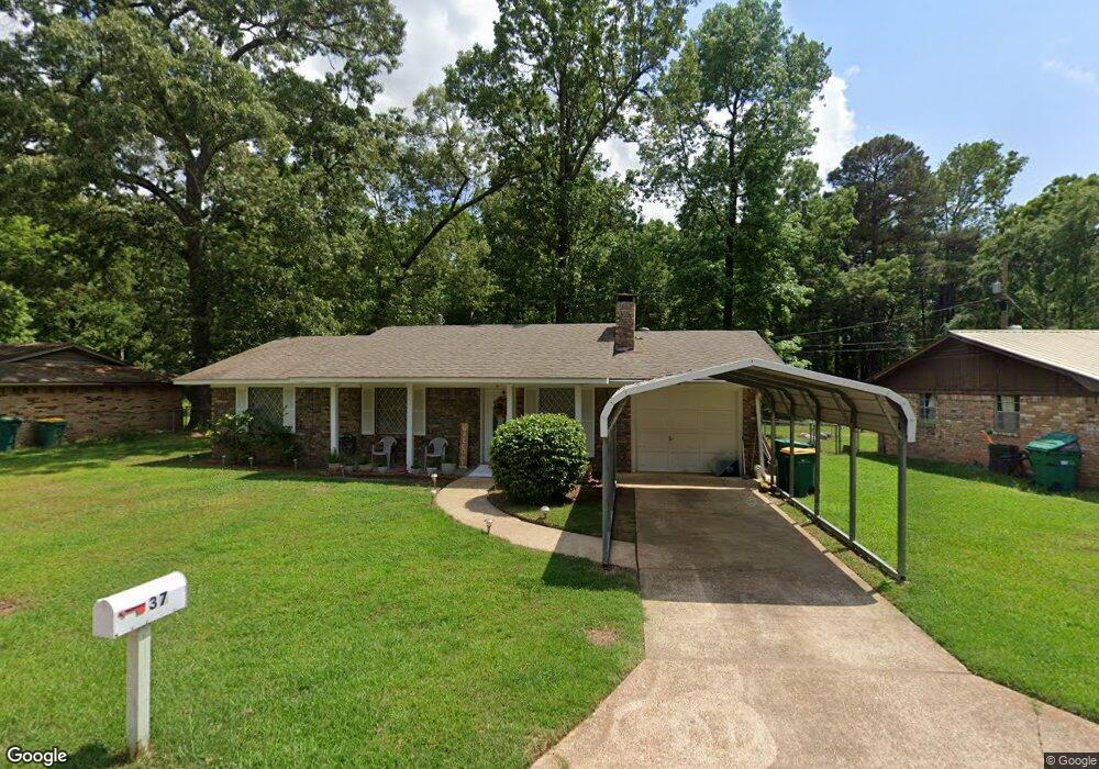 37 S Watlington Dr, Texarkana, TX 75501 - photo 1