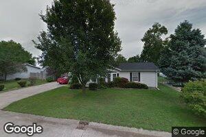 328 Laurel Dr, Anderson, IN 46017