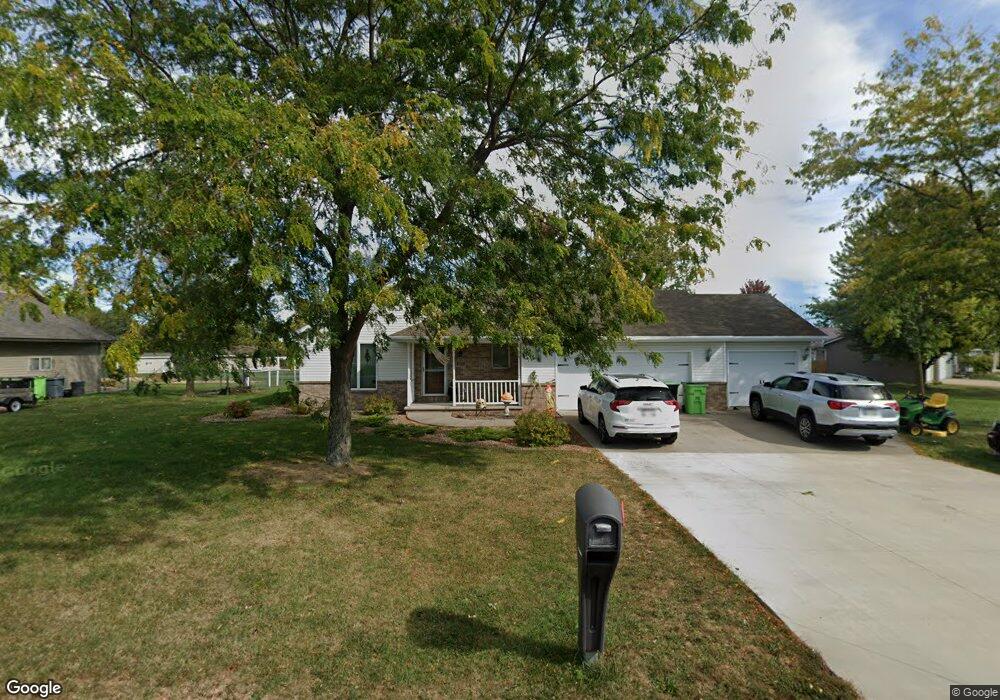 W5326 Linden Hill Dr, Appleton, WI 54915 - photo 1