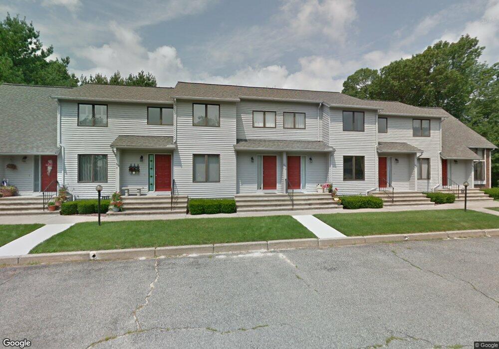 285 Scituate Ave unit D, Cranston, RI 02921 - photo 1