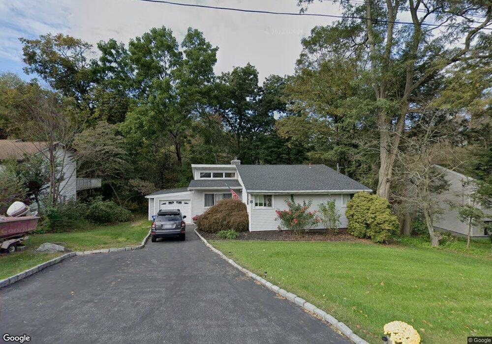 35 Wheeler Dr, Cortlandt Manor, NY 10567 - photo 1