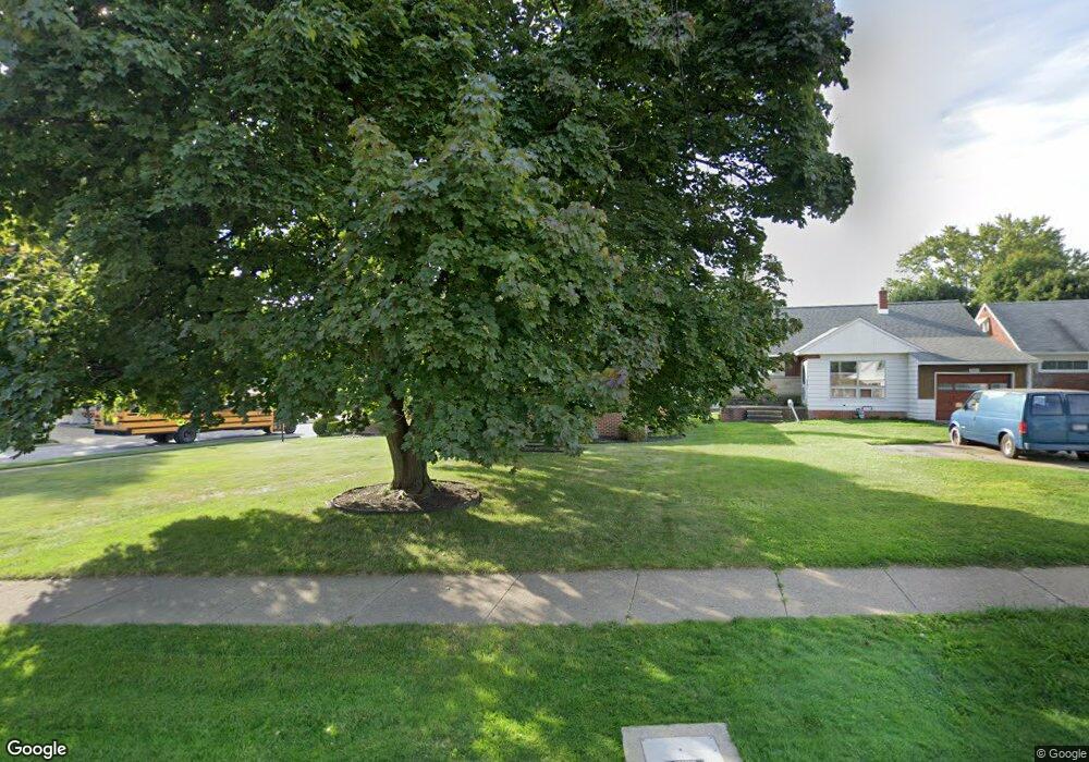 29210 Ridge Rd, Wickliffe, OH 44092 - photo 1