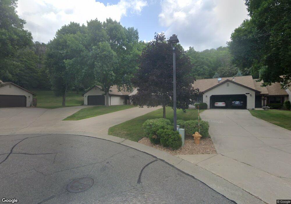 1626 Cobblestone Ct, Red Wing, MN 55066 - photo 1