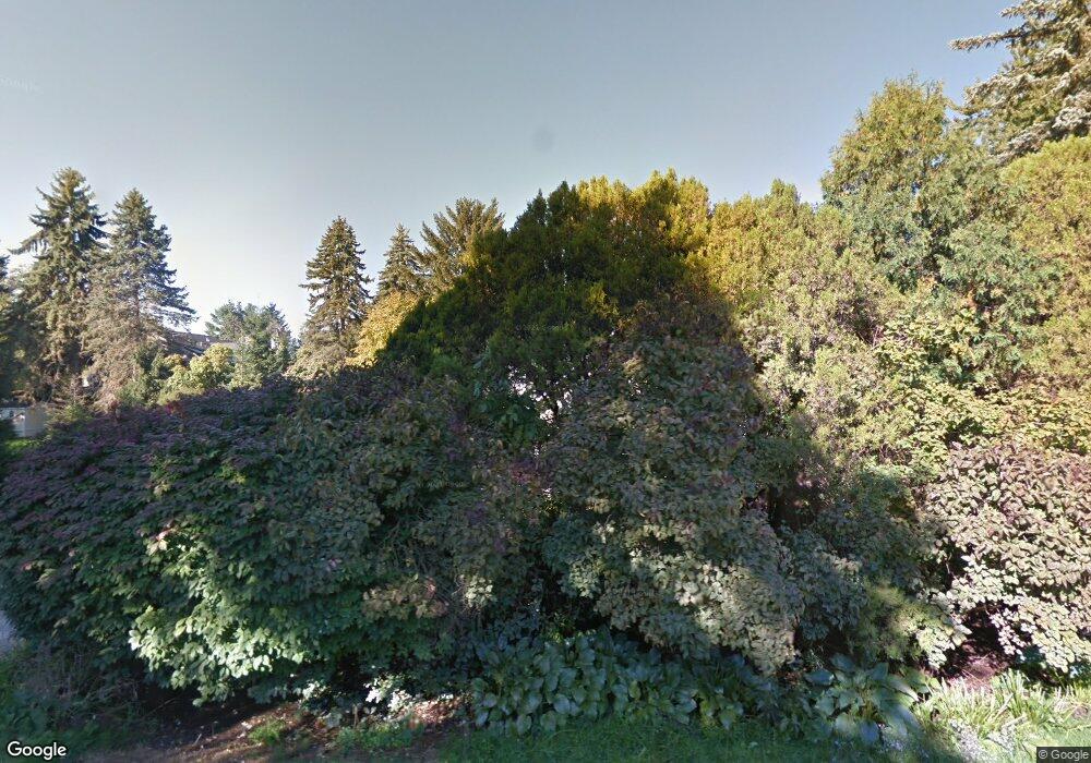 290 Harrow Cir, Bloomfield Hills, MI 48304 - photo 1