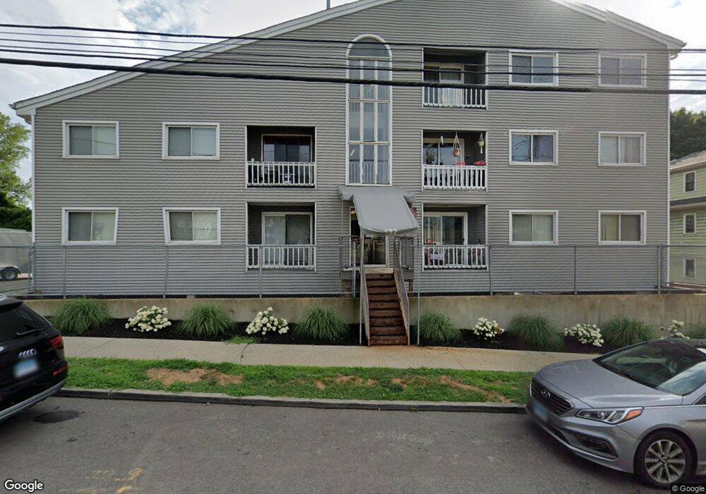 132 Bennett St unit 303, Bridgeport, CT 06605 - photo 1