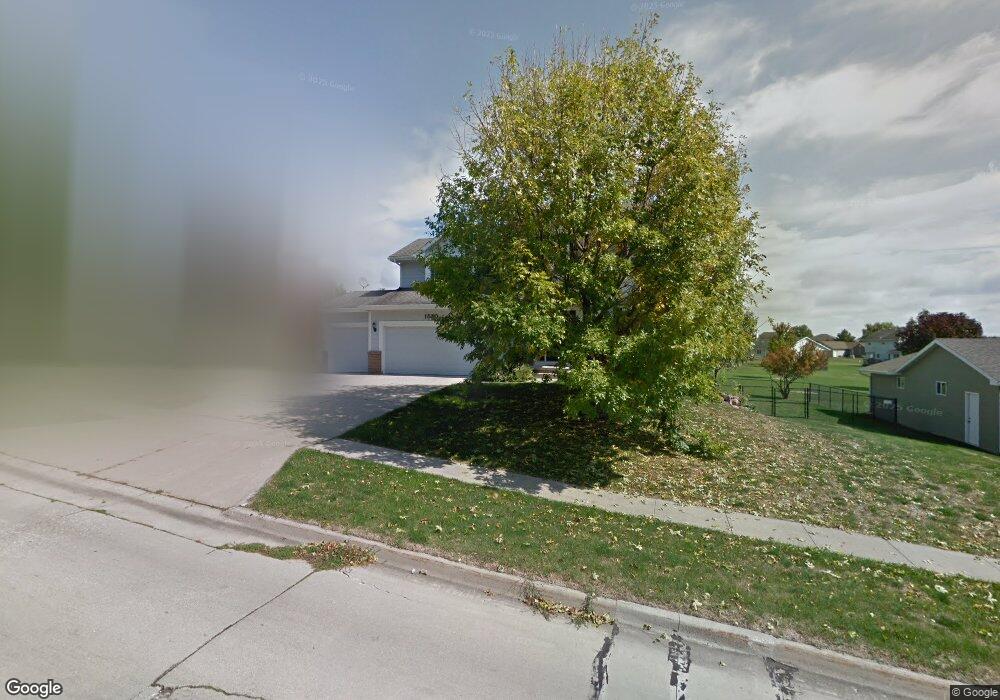 1530 W 12th St S, Newton, IA 50208 - photo 1