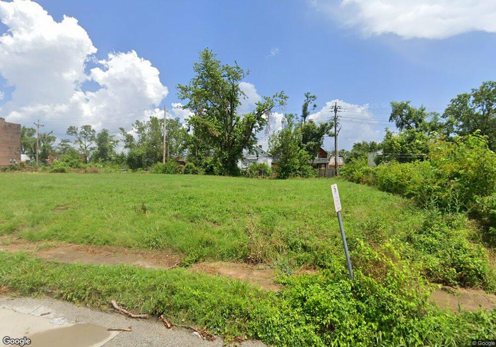 4433 Penrose St, Saint Louis, MO 63115 - photo 1