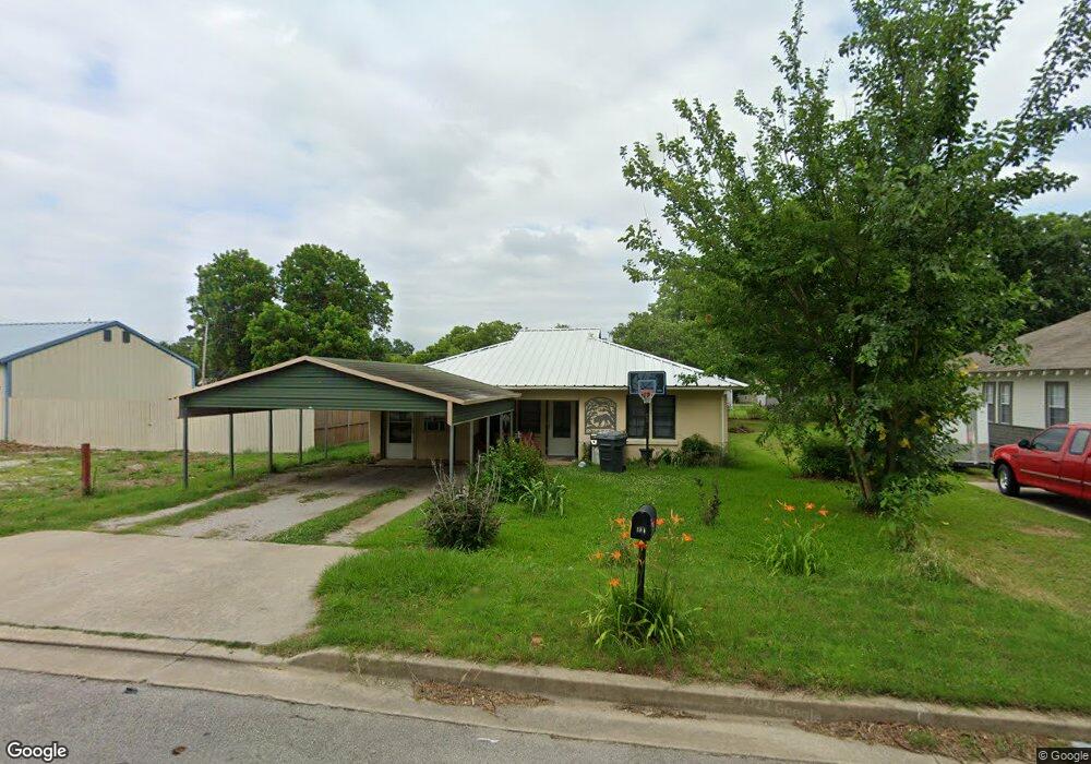 910 Culbertson St SW, Ardmore, OK 73401 - photo 1