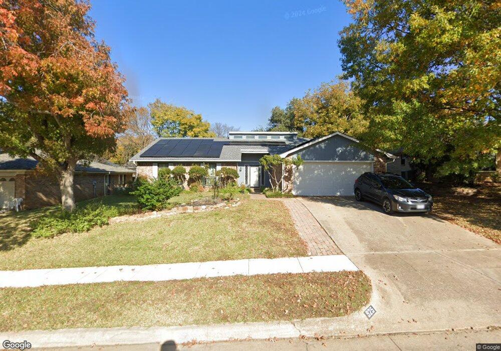 925 Clear View Dr, Bedford, TX 76021 - photo 1