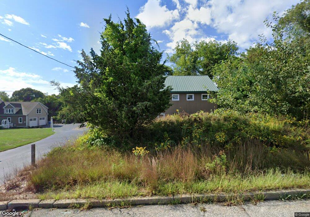 39 Pine Swamp Rd, Cumberland, RI 02864 - photo 1