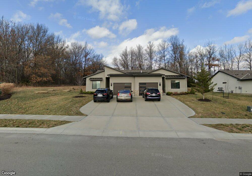 108 W Pine St, Raymore, MO 64083 - photo 1