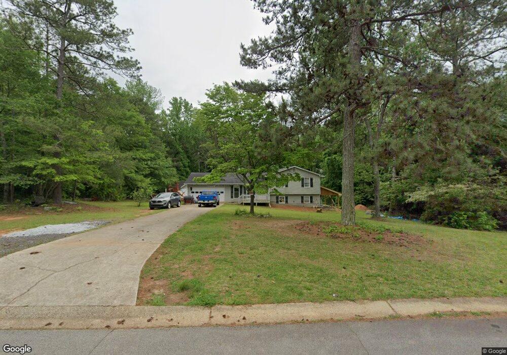 111 Cypress Cir, Carrollton, GA 30116 - photo 1