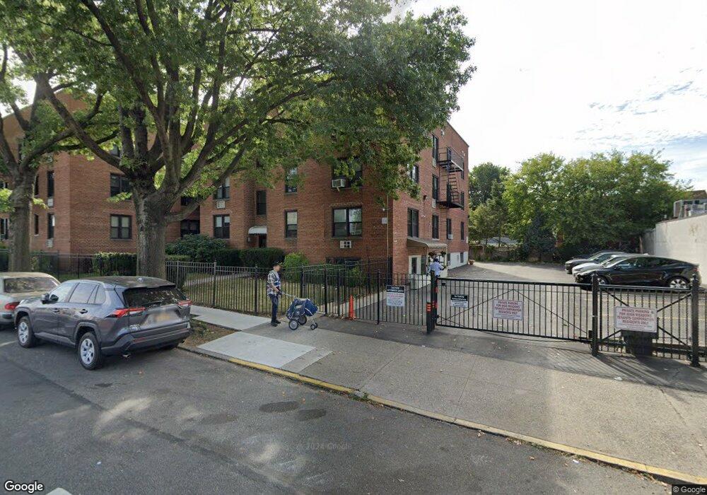 18212 Horace Harding Expy unit 2F, Fresh Meadows, NY 11365 - photo 1