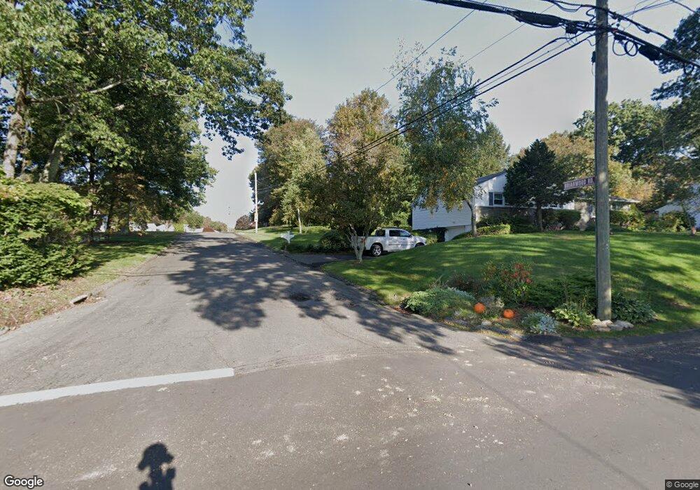 5 Briarwood Rd, Naugatuck, CT 06770 - photo 1