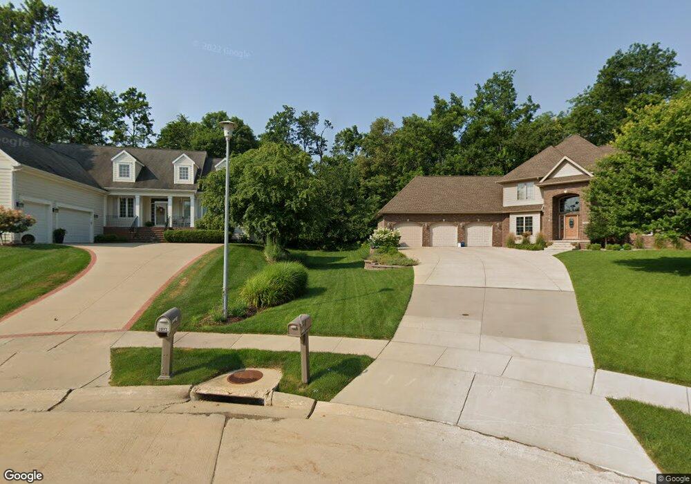 3628 Cedar Bluff Ct NE, Cedar Rapids, IA 52411 - photo 1