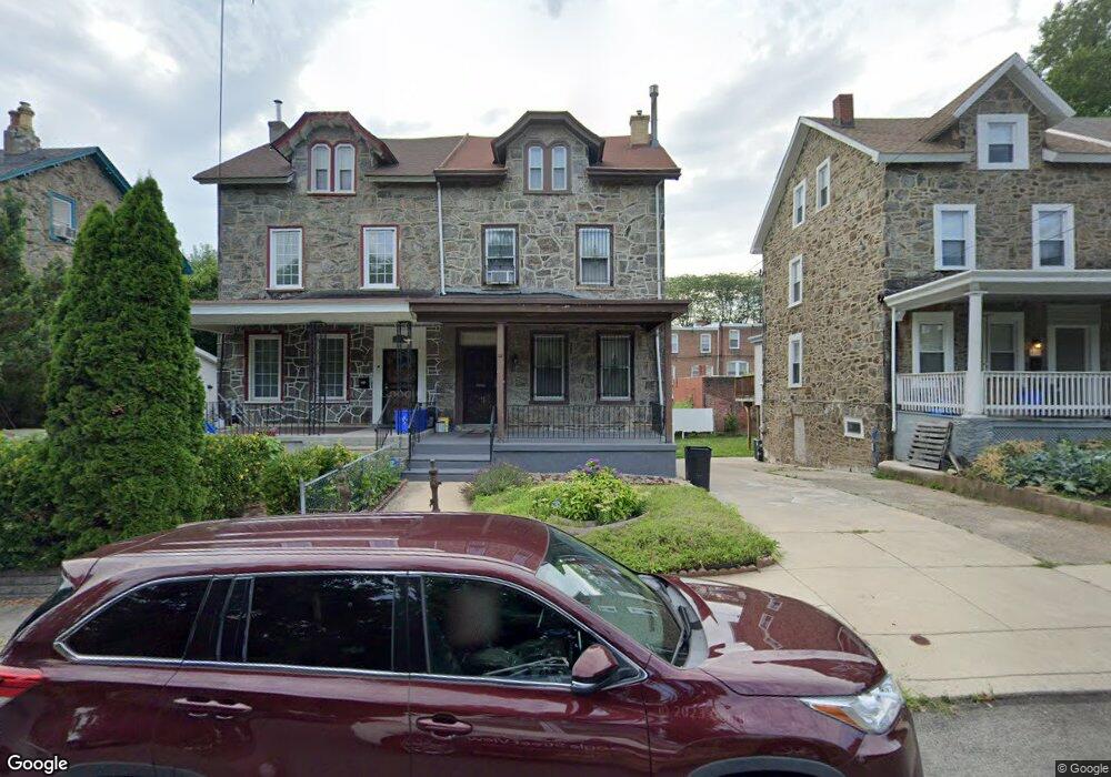 427 E Woodlawn St, Philadelphia, PA 19144 - photo 1