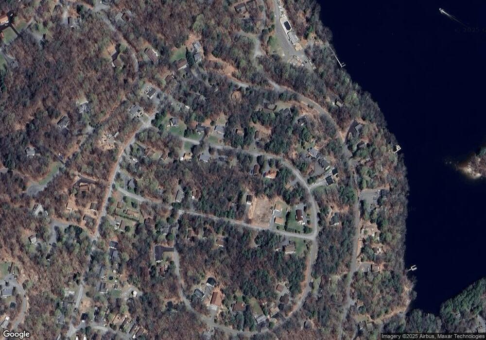 123 Hillside Dr, Greentown, PA 18426 - photo 1