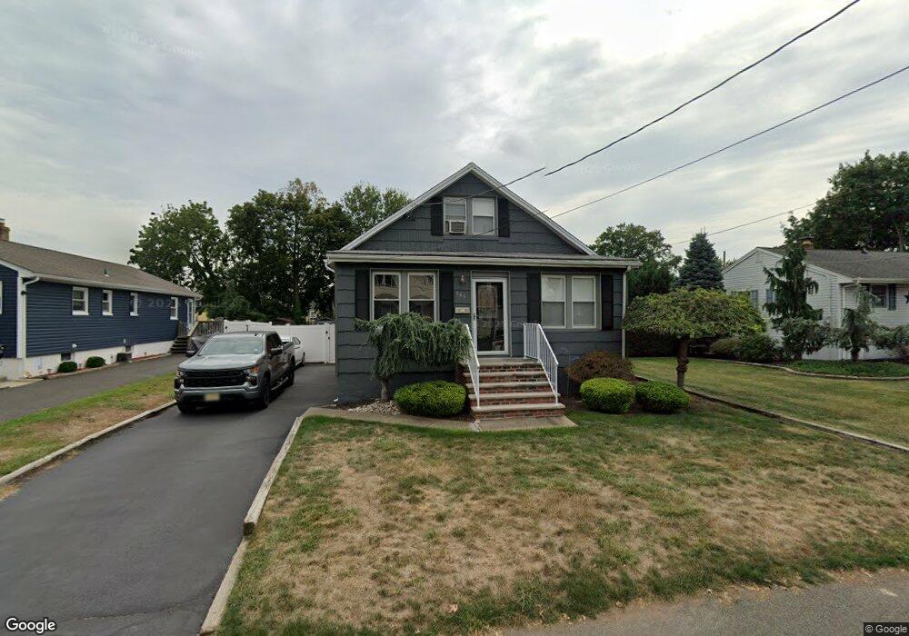 564 W Pershing Ave, Middlesex, NJ 08846 - photo 1