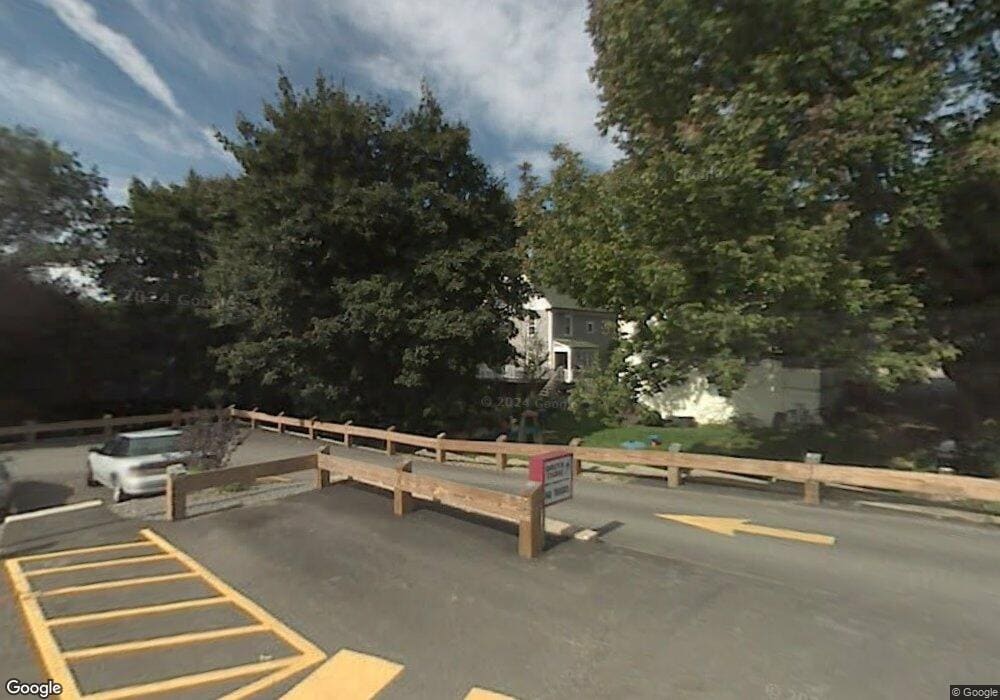 10 Franklin St, Livermore Falls, ME 04254 - photo 1