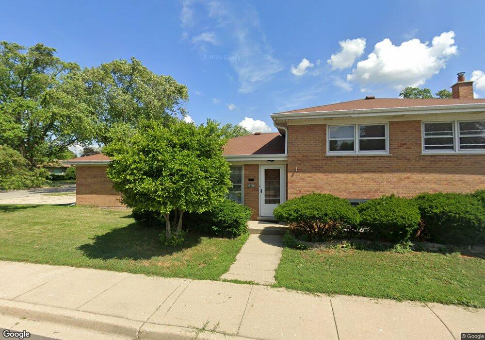 1440 Riverview Ave, Des Plaines, IL 60018 - photo 1