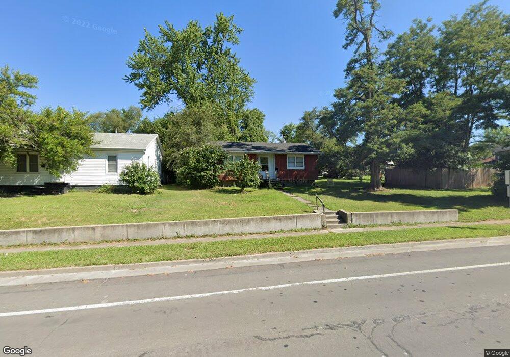 919 Concannon St, Moberly, MO 65270 - photo 1