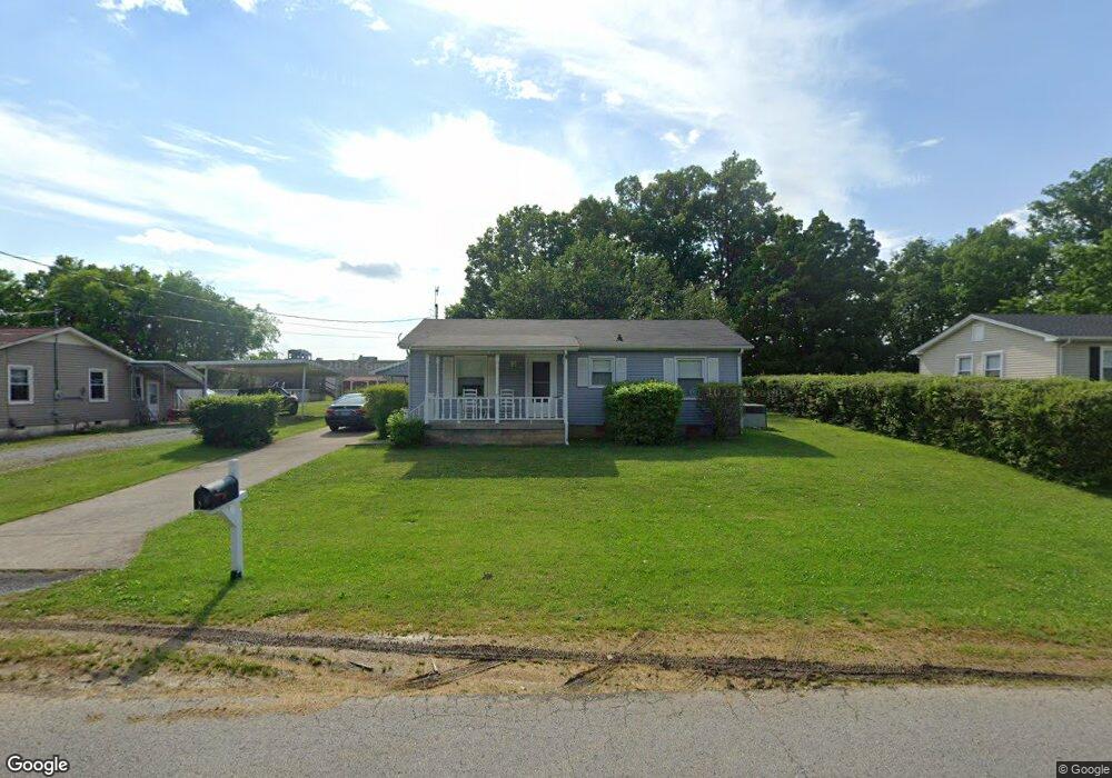915 Smith St, Shelbyville, TN 37160 - photo 1