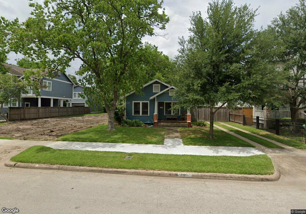 737 E 13th St, Houston, TX 77008 - photo 1