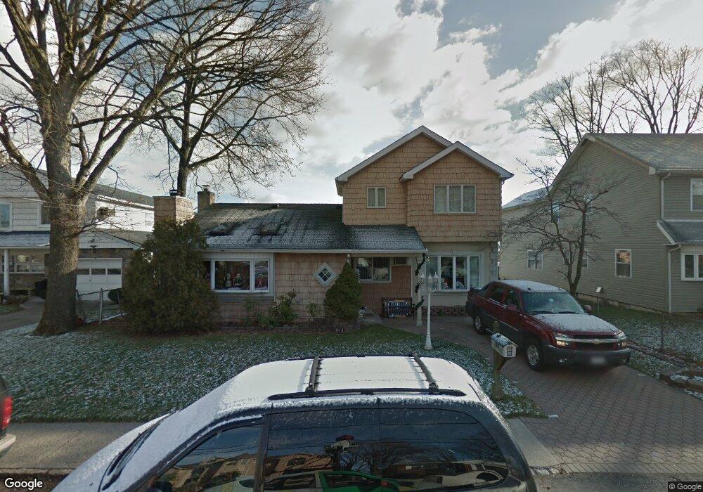 129 Weiner St, Staten Island, NY 10309 - photo 1