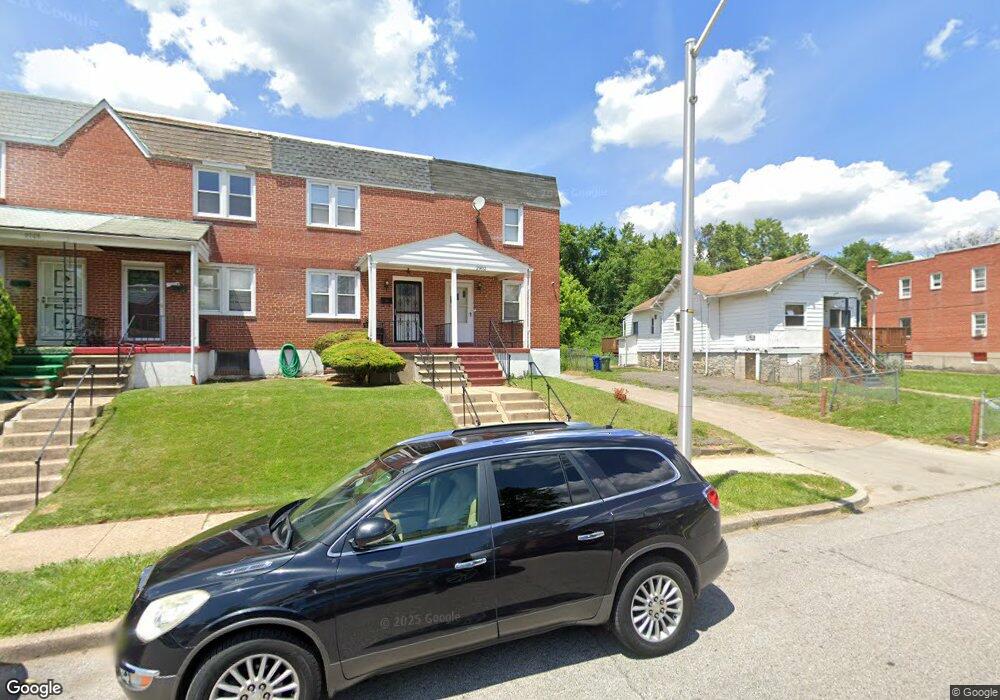 2902 Edgecombe Cir S, Baltimore, MD 21215 - photo 1