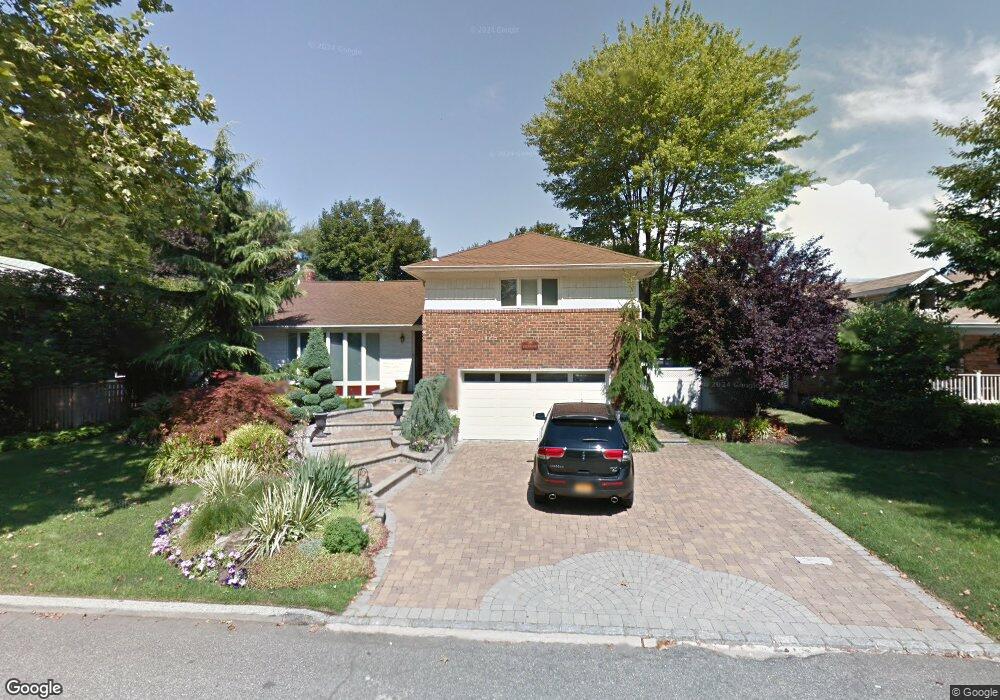 28 Kirkwood Dr, Glen Cove, NY 11542 - photo 1