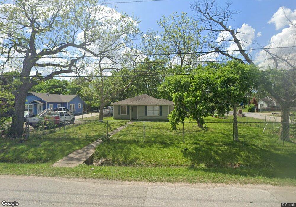 5225 Werner St, Houston, TX 77022 - photo 1