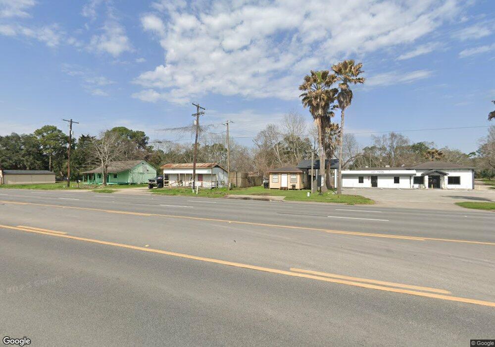 2412 W Highway 6, Alvin, TX 77511 - photo 1