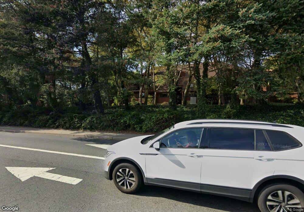 521 Teal Plaza unit 521, Secaucus, NJ 07094 - photo 1