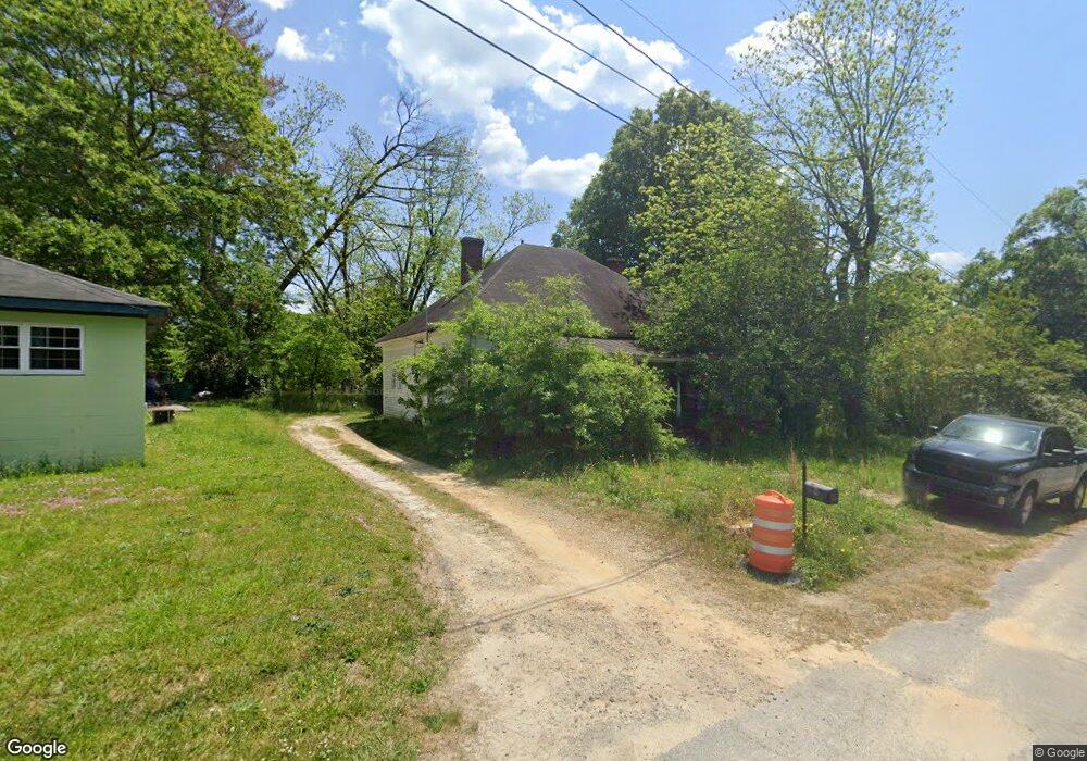 232 W Oak St, Winder, GA 30680 - photo 1