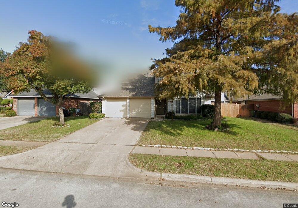 705 Timbercreek Dr, Hurst, TX 76053 - photo 1