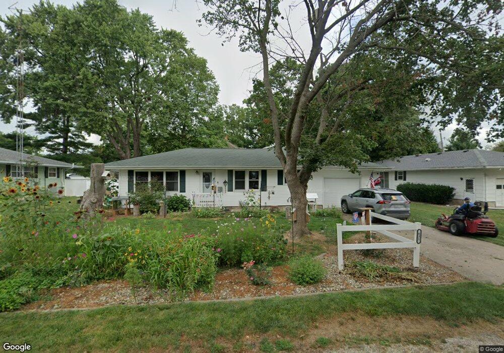 631 S East St, Virginia, IL 62691 - photo 1